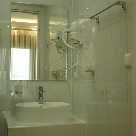 Medusa 2* Órmos Prínou