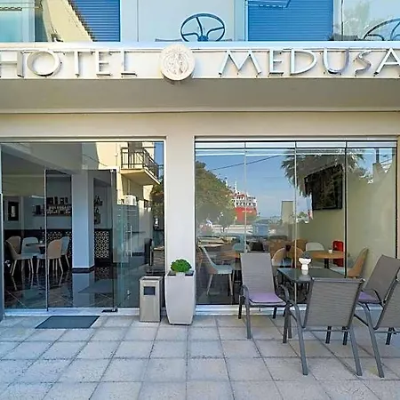 Medusa Hotel 2*